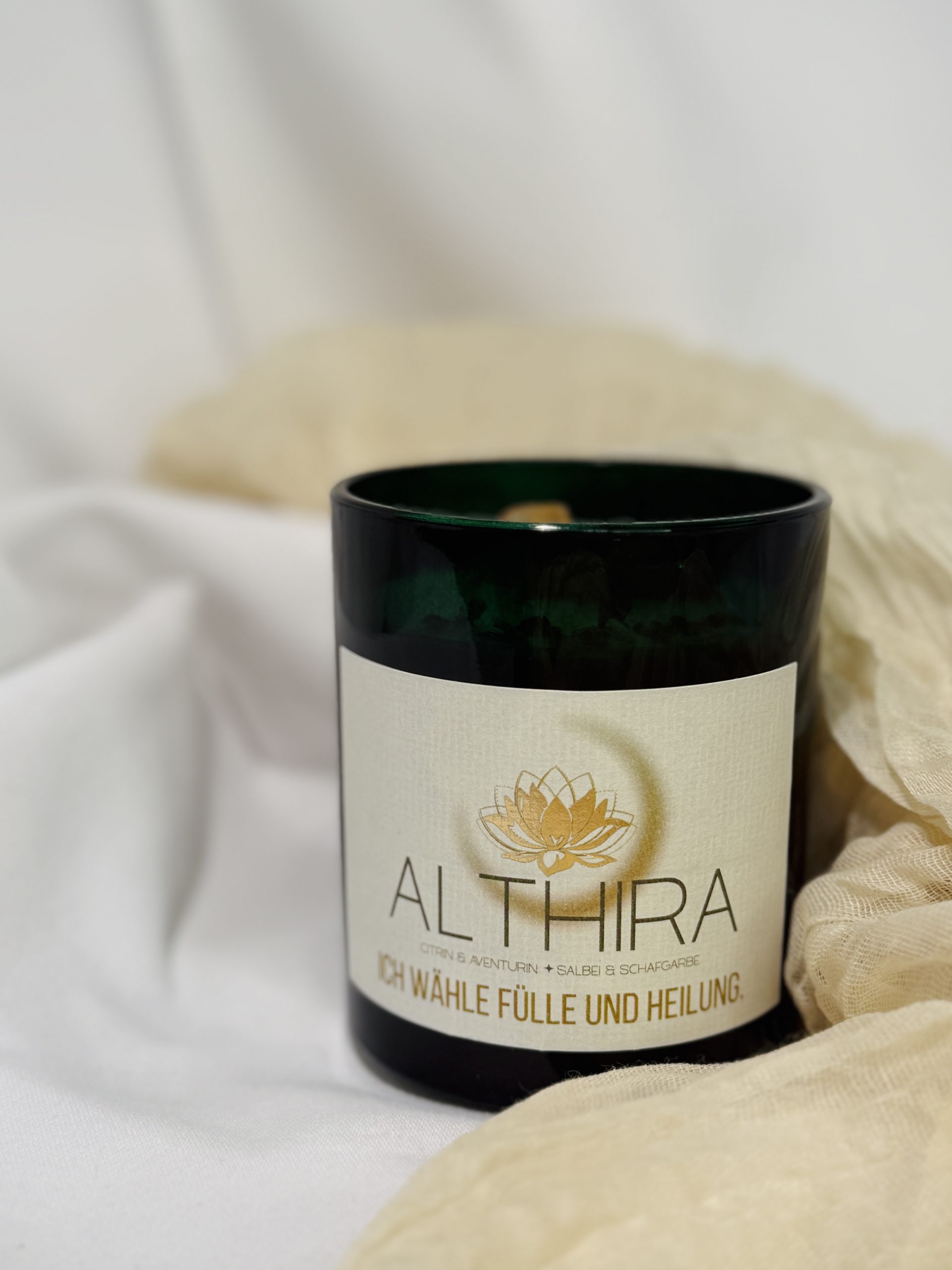 Aromakerze mit Zitrusduft für Energie